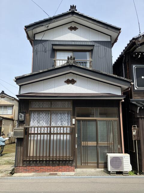 Cheap house for sale in Izumozaki, Niigata