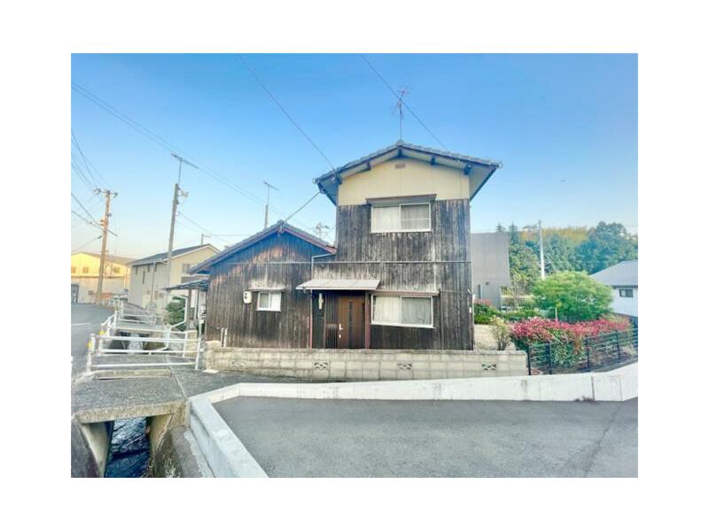 Jingu, Imabari-city (Onishi Sta.) 2F 5DK

3.3 million yen