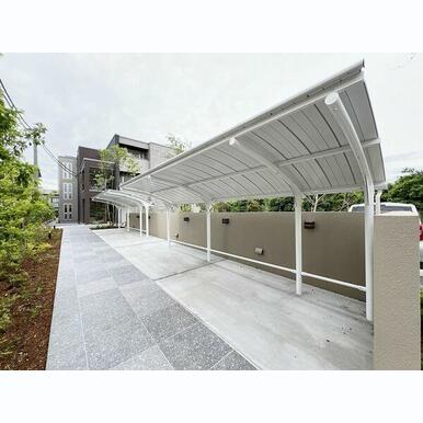 屋根付き駐輪場