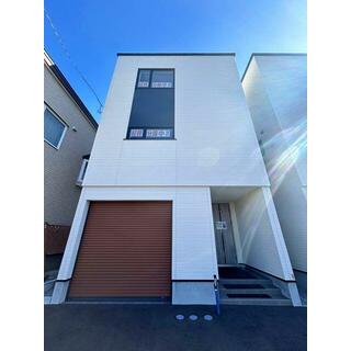 札幌市中央区 南三十条西１１丁目 （石山通駅 ） 3階建 3SLDK