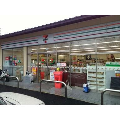 セブンイレブン 京都堀川今宮店 距離:357m