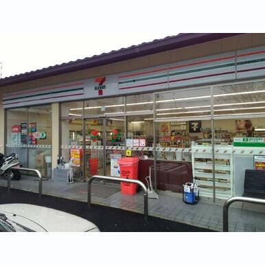 セブンイレブン 京都堀川今宮店 距離:357m