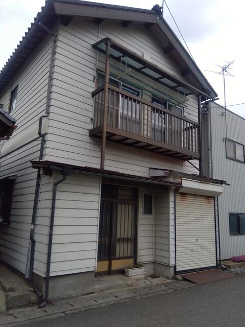 Sakai City, Harue Town, Edome Kamihonmachi (Harue Station) 2-story building 3DK