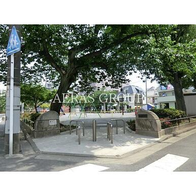 浅間車庫前公園 距離:107m