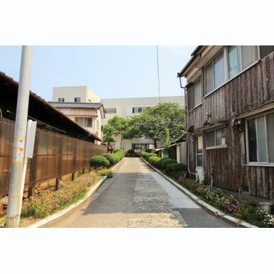 下関市立生野小学校 距離:2,058m