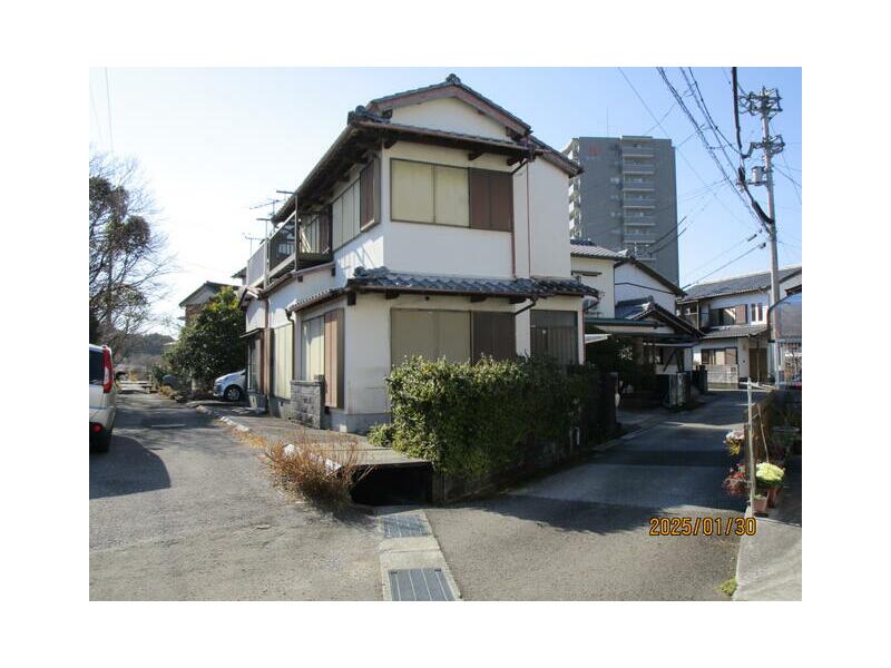 18-minute walk from JR Dosan Line "Tosa Ichinomiya" Station