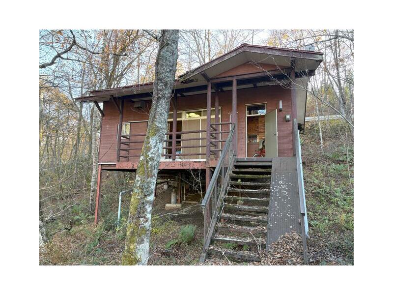 17 Sue-machi, Kanazawa City