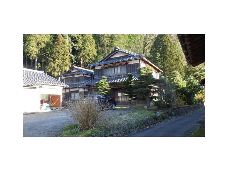 Okutani-cho, Kaga-shi (Daishoji Sta.) 2F 10K

3,000,000 yen