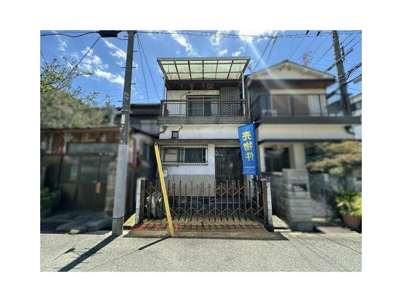 Matsubara City, Amami Kita 3-chome (Kawachi Amami Station) 2-story 3DK