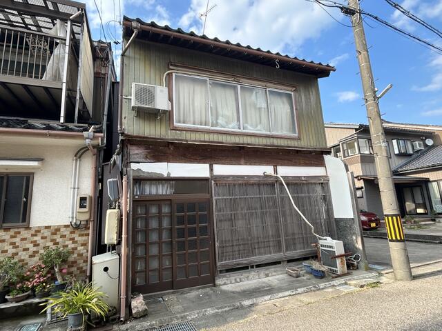 townhouse 氷見市伊勢大町２丁目