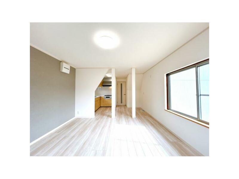 Ohara, Kurayoshi-shi (Kurayoshi station) 2F 3LDK

9,790,000 yen