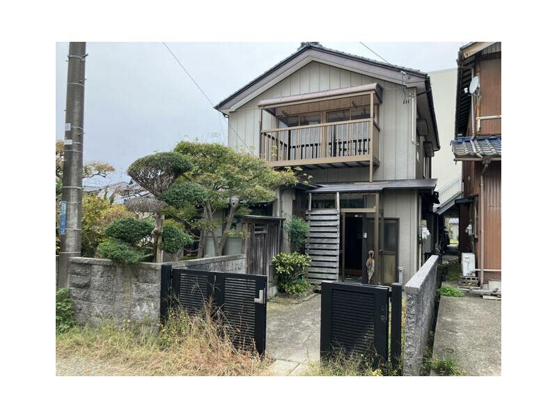 7DK two-story building in 1-chōme, Katabekawa, Sanjō City (Higashi-Sanjō Station).
