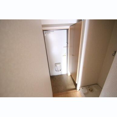 ※間取り反転、別部屋の写真です