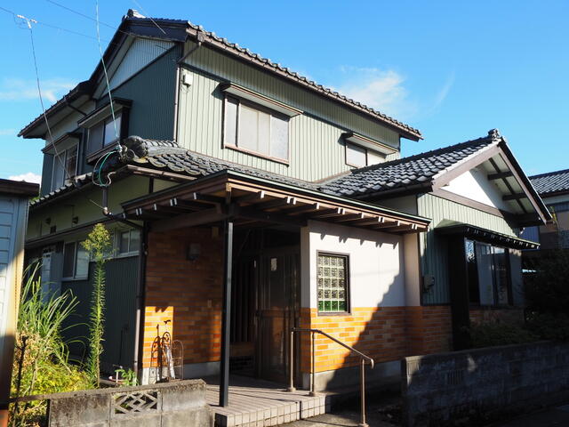 Yoshida-gun Eiheiji Town Matsuoka Oesaka 2-chome (Kannonmachi Station) 2-story building 7SDK