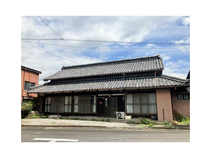 Inabe City Daian Town Niu River Upper (Niu River Station) Single-story building 6DK