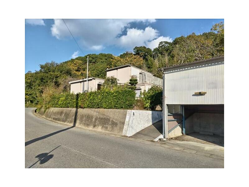 2F 4LDK, Aza Higashi Hirakusa, Itahigashi, Oma-cho, Naruto-shi, Kanagawa (Itahigashi Sta.)

2,000,000 yen