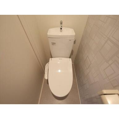 温水洗浄暖房便座付トイレ