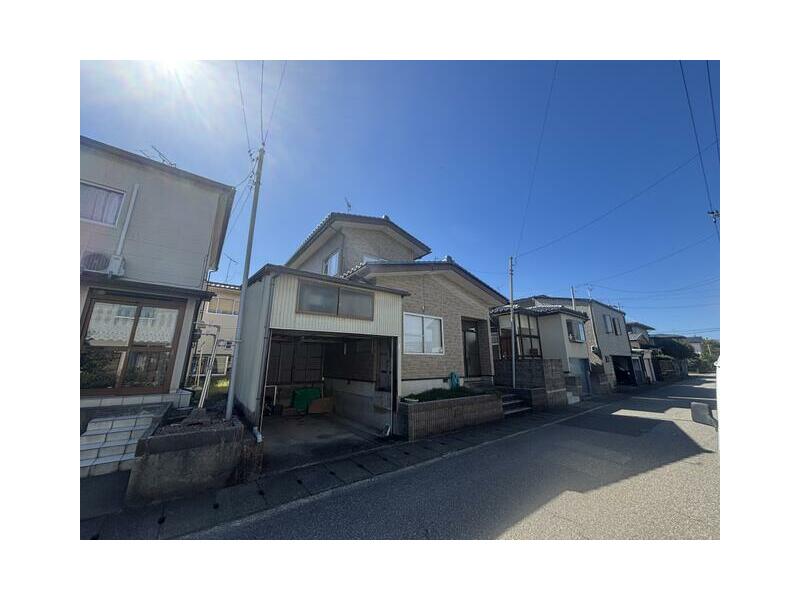 2F 4K, Dobihashi-cho, Kaga-shi, Kaga (Dobihashi station)

2F 2,000,000 yen