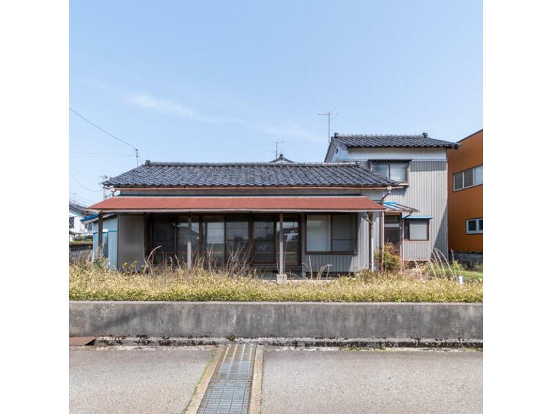 Nakaniikawa District, Kamiichi Town, Nakaegami (Shinminagawa Station) 2-story building 5DK