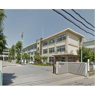 宇都宮市立宮の原中学校 距離：1,793m