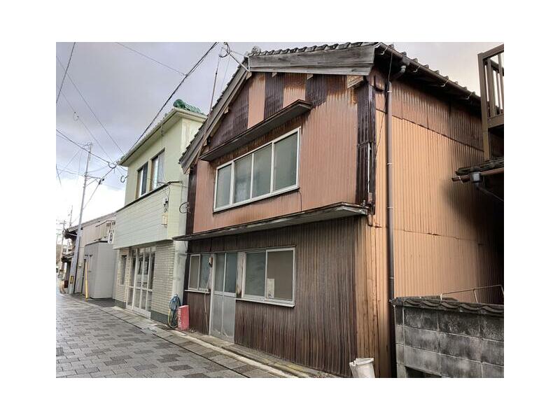 Yobuko Town, Karatsu City Two-story building 8SK