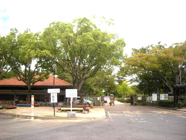 アットホーム 岡山市北区 津島南1丁目 西側 3k 提供元 株 旭東建宅 岡山市北区の賃貸一戸建て アットホーム 岡山市北区 津島南1丁目 西側 3k 提供元 株 旭東建宅 岡山市北区の賃貸一戸建て
