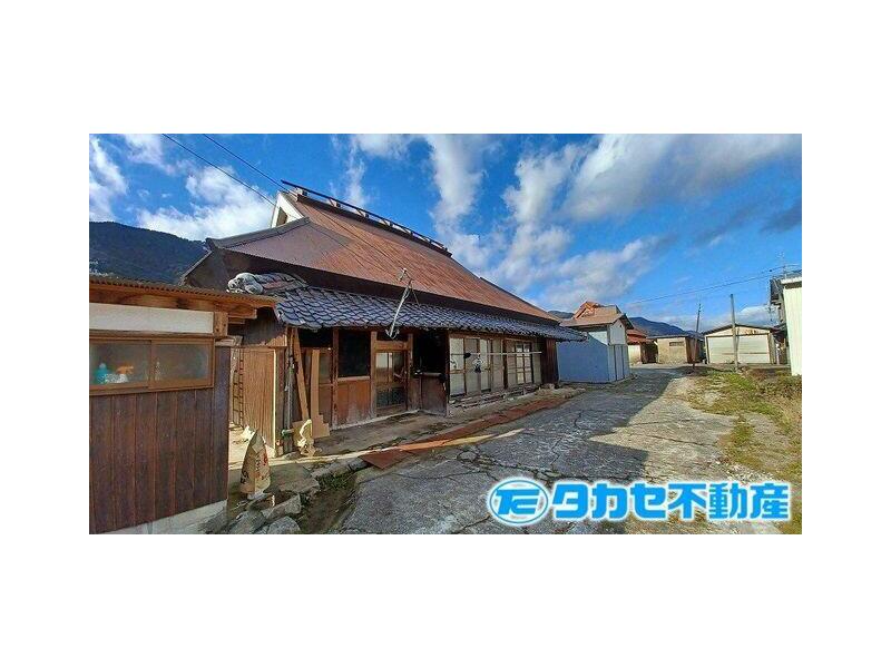 Sugihara, Kami Ku, Taka-machi, Taka-gun (Nishiwaki station) Single story house, 4SDK

1.3 million yen