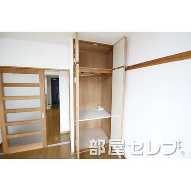 クローゼット。
