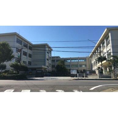 豊田市立山之手小学校 距離：420m