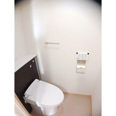 シンプルで使いやすいトイレです