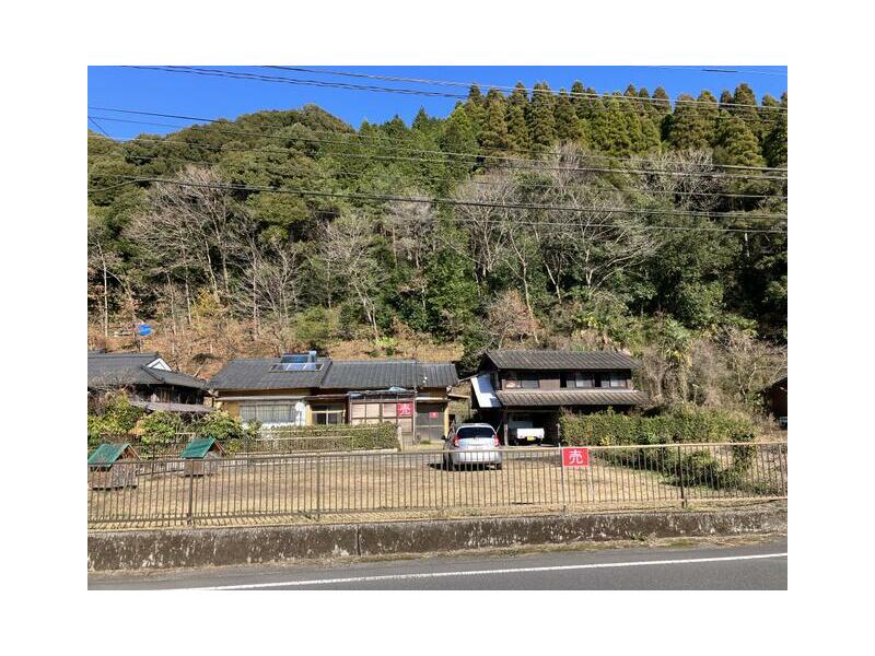 Kirishima City Yokokawa Town Nakano (Uemura Station) Single-story building 3LDK