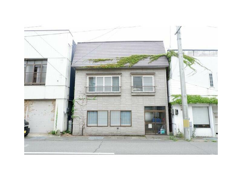 Aza-Nishimachi, Wassamu-cho, Kamikawa-gun (Wassamu Station) 2F 5LDK

500,000 yen