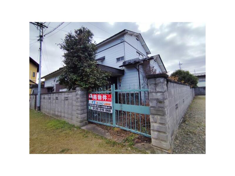 Tomitake 3-chome, Kofu-shi, Kofu (Ryuoh Station) 2F 6DK

3,800,000 yen