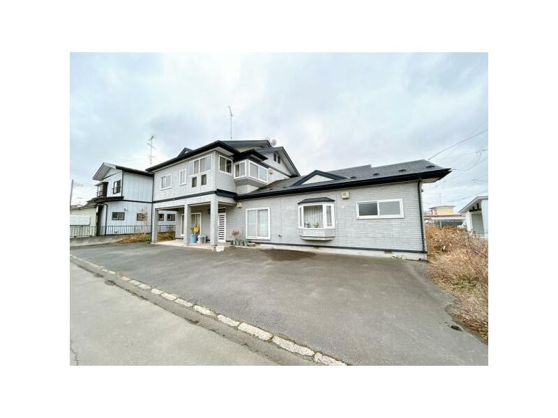 Minamimachi, Sannohe-gun, Fukuda, Akane (Tomabechi Station) 2-story building 6SDK