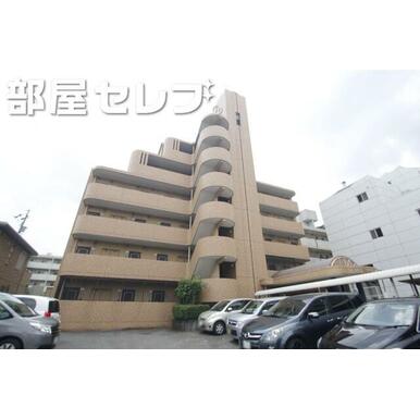 お洒落な外観です。