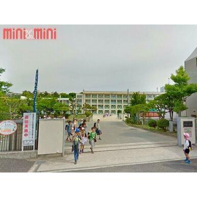 明石市立朝霧小学校 距離：1,200m