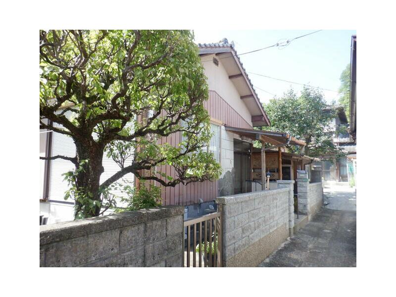 Shide-cho, Tsukumi-shi (Tsukumi-station) Single-story building, 4DK

1,400,000 yen