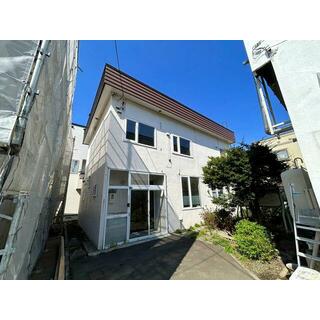 札幌市中央区 南二十四条西１２丁目 （中央図書館前駅 ） 2階建 6LDK