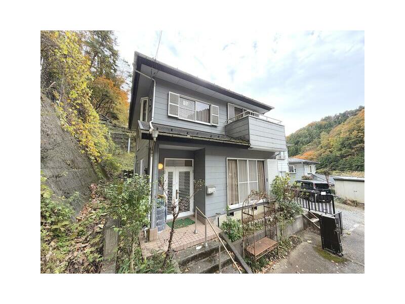 Kamikurachi 8-chome, Fujiyoshida City (Kotobuki Station) 2-story 4SLDK