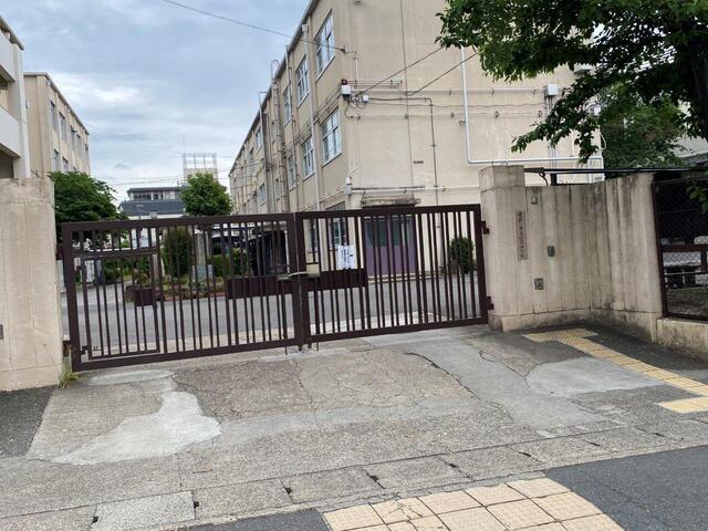 アットホーム 京都市伏見区 横大路下三栖山殿 中書島駅 3階建 ３ｌｄｋ 京都市伏見区の中古一戸建て 提供元 ハウスドゥ 竹田店 株 エステートコンサルタント 一軒家 家の購入