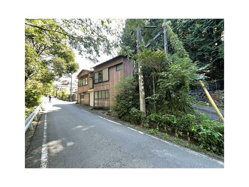 Izu-shi, Izu (Shuzenji station) 2F 5SLK

1.9 million yen