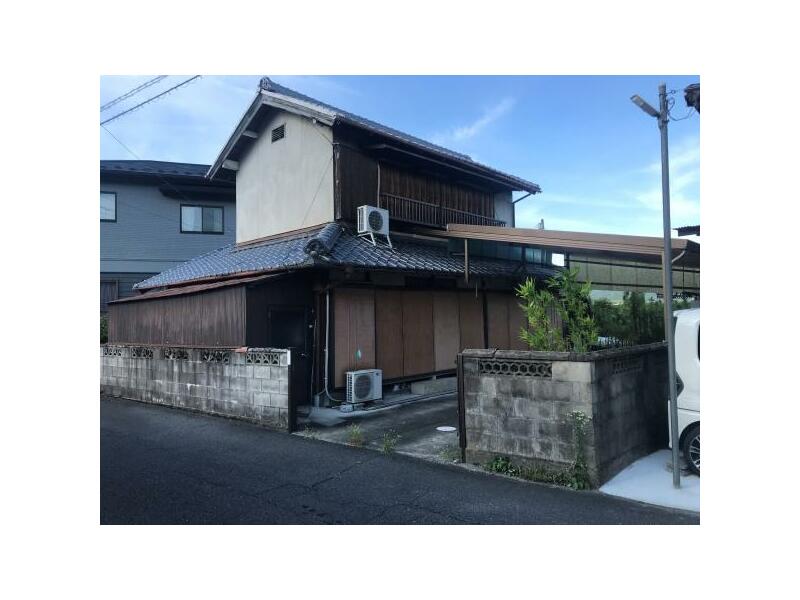 Iga City, Iwakura (Shinai Station) 2-story building 6DK