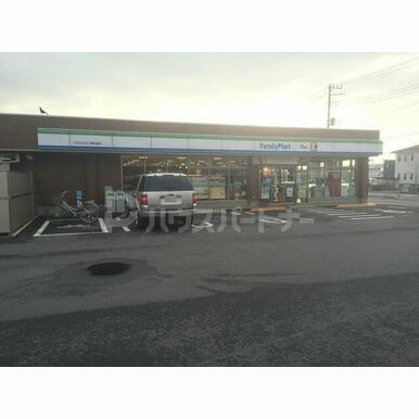 ファミリーマートプラスカスミ八潮大原店 距離:430m