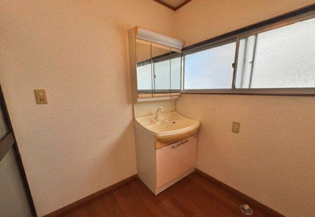 Kurihara Higashi 2-chome, Onomichi City (near Onomichi Station) 2-story building, 4SDK &mdash; photo 8