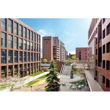 私立武庫川女子大学 距離：1,293m