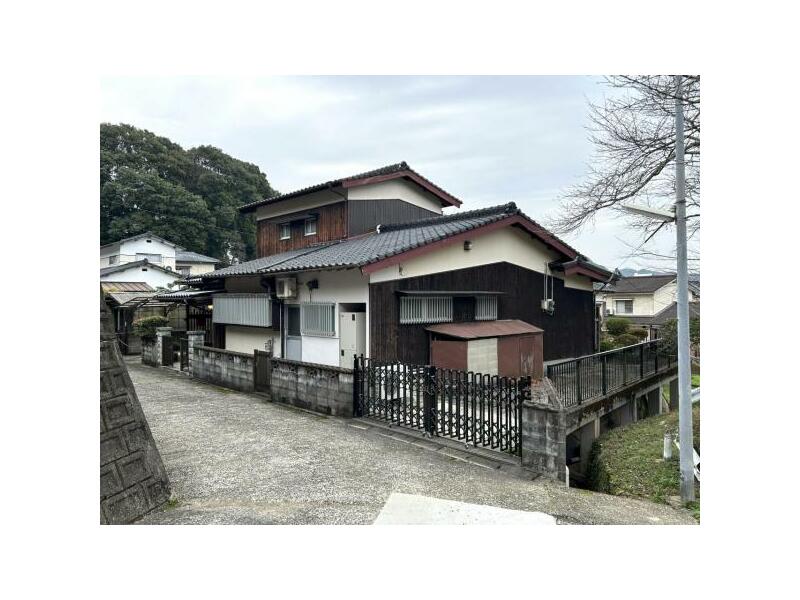 Takeo City, Takeo Town, Oaza Takeo (Takeo Onsen Station) 2-story 6DK