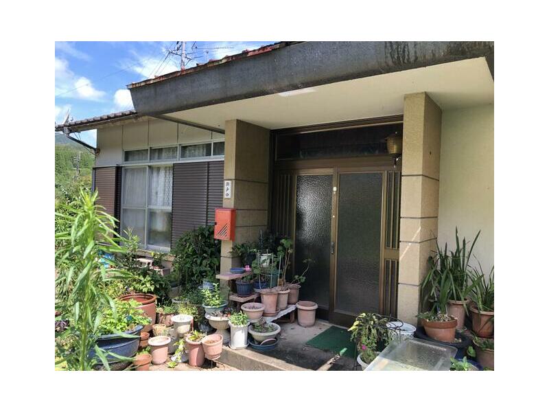 Aoyama-cho, Satsumasendai-shi, Satsumasendai 4DK

1,980,000 yen