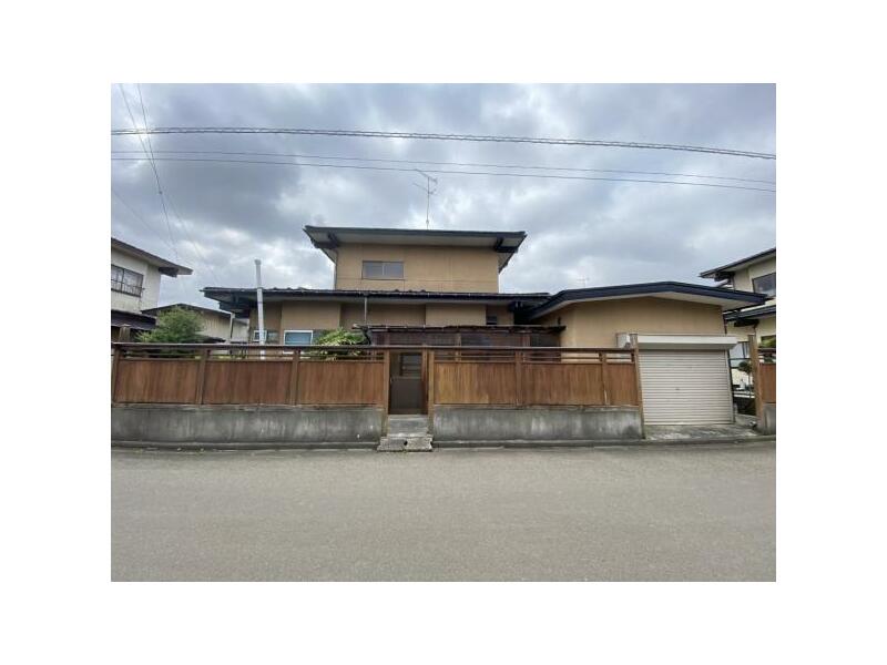Noshiro City, Ochiai, Nakadaono (Muka Noshiro Station) 2-story building 4LDK