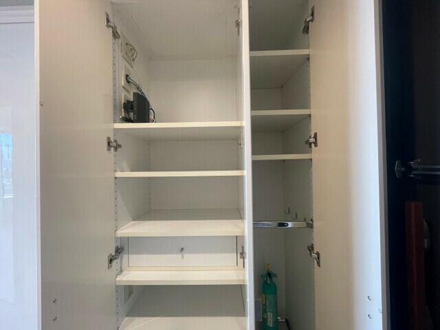 食器棚 東京 直接引き渡し希望 決めれ