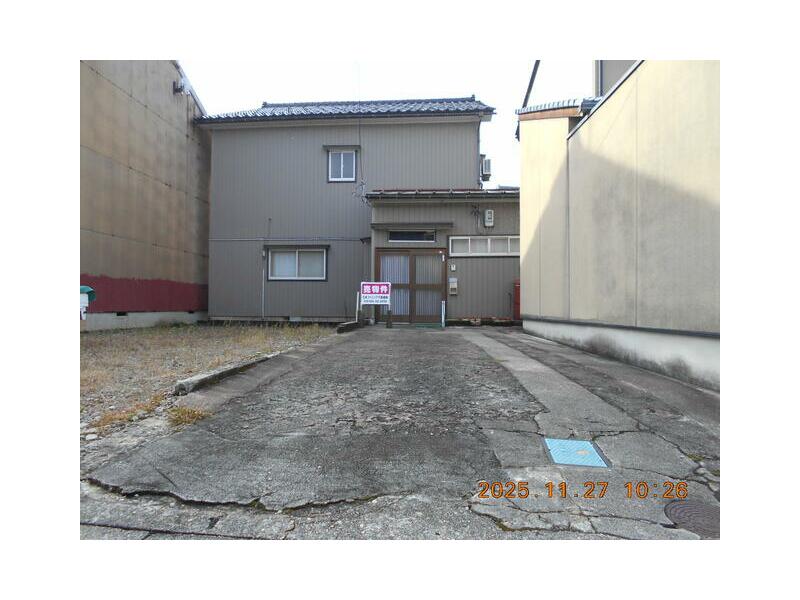 Uozu City, Kamiguchi 2-chome (Nishi-Uozu Station) 2-story 7DK